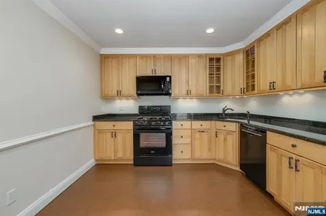 511 Quince Court Mahwah NJ 07430