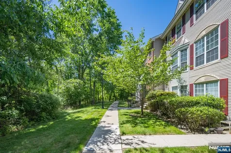 511 Quince Court Mahwah NJ 07430