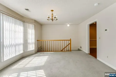511 Quince Court Mahwah NJ 07430