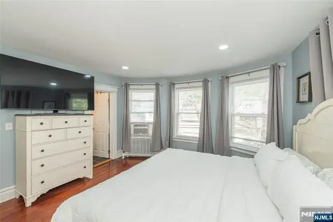 191 Smith Street Newark NJ 07106