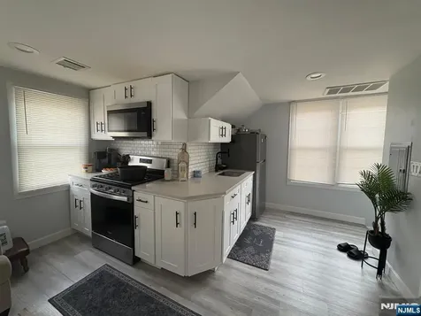 567 Studio Road Ridgefield NJ 07657