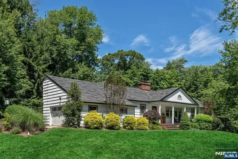 611 Wishing Well Road Wyckoff NJ 07481