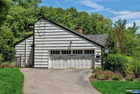 611 Wishing Well Road Wyckoff NJ 07481