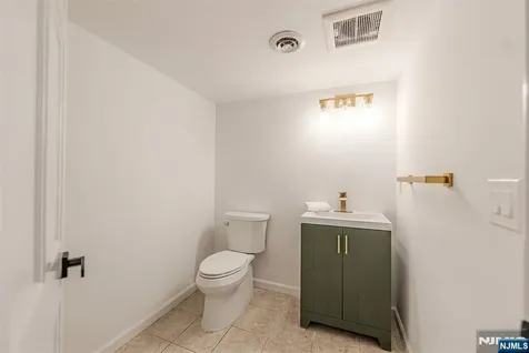 3 Chappy Court Westwood NJ 07675
