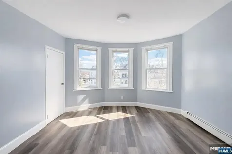 204 Demott Avenue Clifton NJ 07011