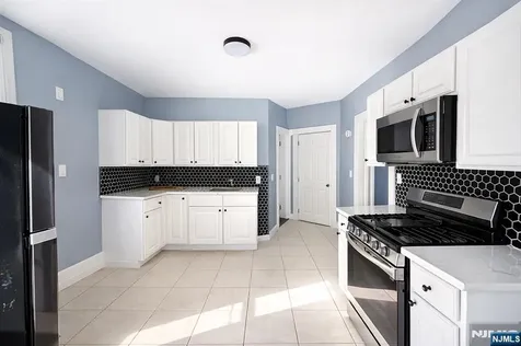204 Demott Avenue Clifton NJ 07011