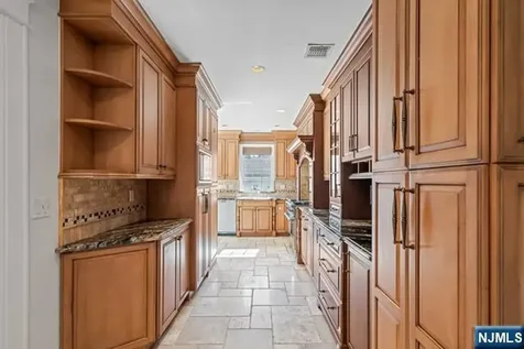 66 Crescent Avenue Cliffside Park NJ 07010