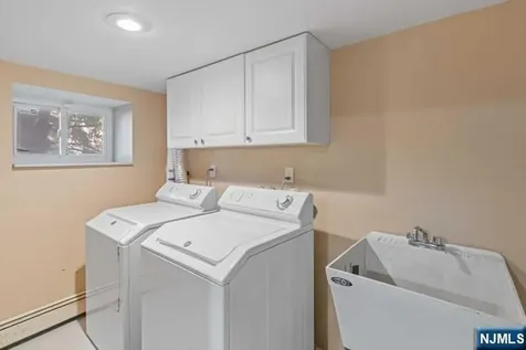 66 Crescent Avenue Cliffside Park NJ 07010