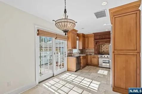 66 Crescent Avenue Cliffside Park NJ 07010