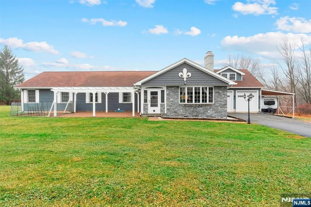 18 Old Wolfe Road Mount Olive Township NJ 07828