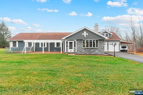 18 Old Wolfe Road Mount Olive Township NJ 07828