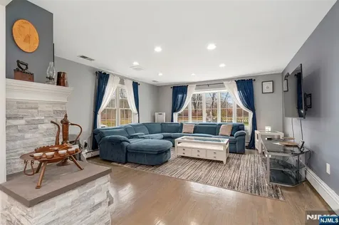 18 Old Wolfe Road Mount Olive Township NJ 07828