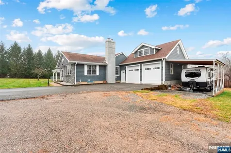 18 Old Wolfe Road Mount Olive Township NJ 07828