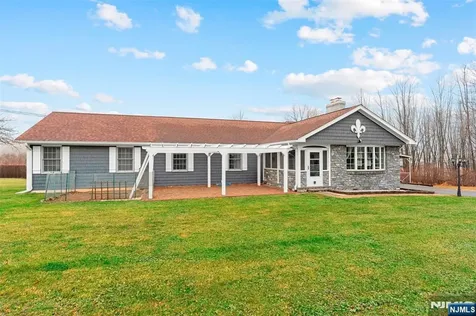 18 Old Wolfe Road Mount Olive Township NJ 07828