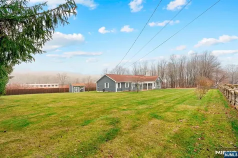 18 Old Wolfe Road Mount Olive Township NJ 07828