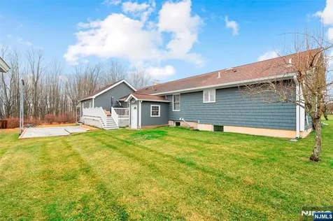 18 Old Wolfe Road Mount Olive Township NJ 07828