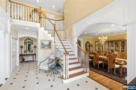 525 Kings Point Trail Franklin Lakes NJ 07417
