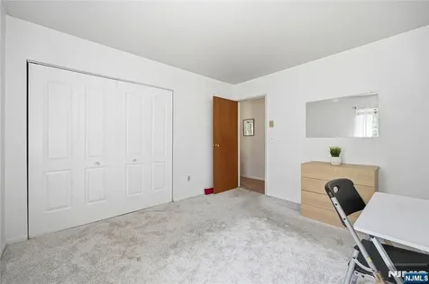 2 Honiss Belleville NJ 07109