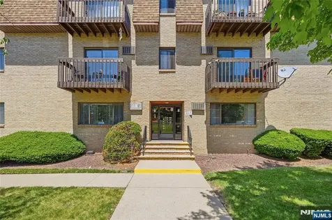 2 Honiss Belleville NJ 07109