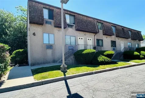 2 Honiss Belleville NJ 07109