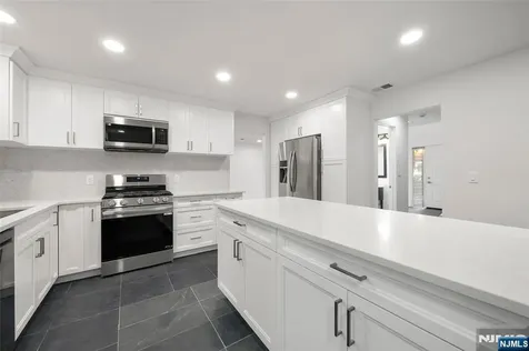 408 Dogwood Court Norwood NJ 07648