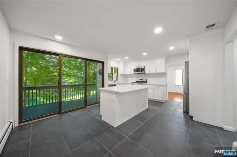 408 Dogwood Court Norwood NJ 07648