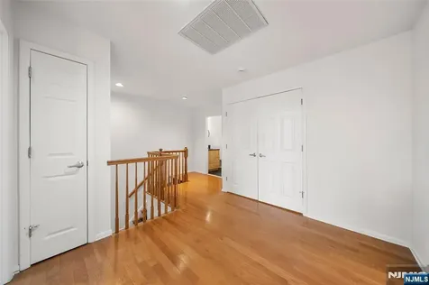 408 Dogwood Court Norwood NJ 07648