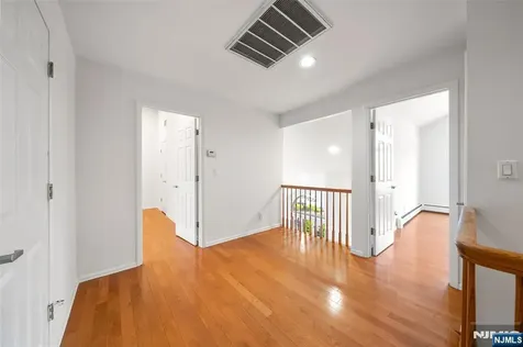 408 Dogwood Court Norwood NJ 07648