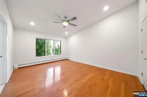 408 Dogwood Court Norwood NJ 07648