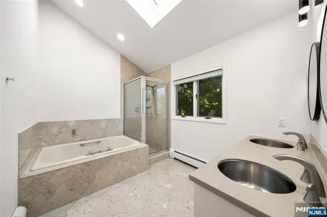 408 Dogwood Court Norwood NJ 07648