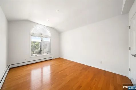 408 Dogwood Court Norwood NJ 07648