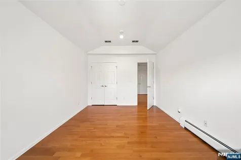 408 Dogwood Court Norwood NJ 07648