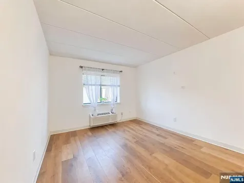 5 Linden Street Hackensack NJ 07601