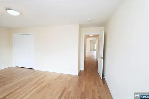 23 Main Avenue Wallington NJ 07057
