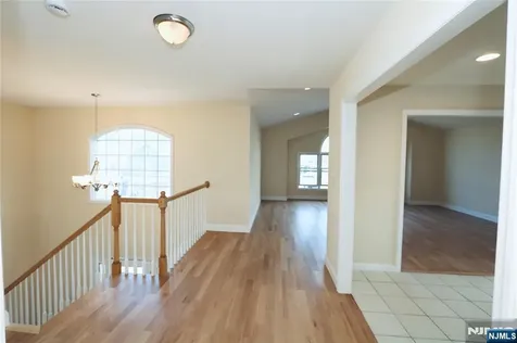 23 Main Avenue Wallington NJ 07057