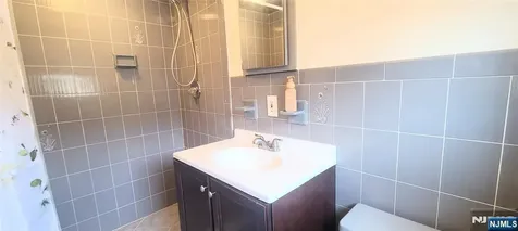 261 Highland Avenue Palisades Park NJ 07650