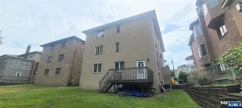 261 Highland Avenue Palisades Park NJ 07650