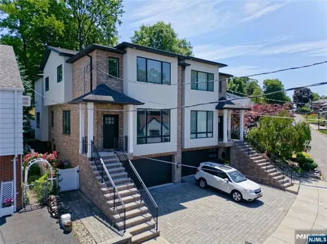 403 Northwood Way Palisades Park NJ 07650