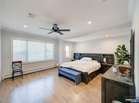 403 Northwood Way Palisades Park NJ 07650