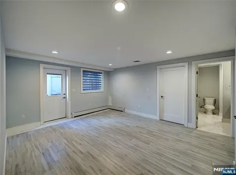 403 Northwood Way Palisades Park NJ 07650