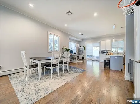 403 Northwood Way Palisades Park NJ 07650