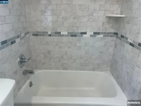 70 Chestnut Garfield NJ 07026