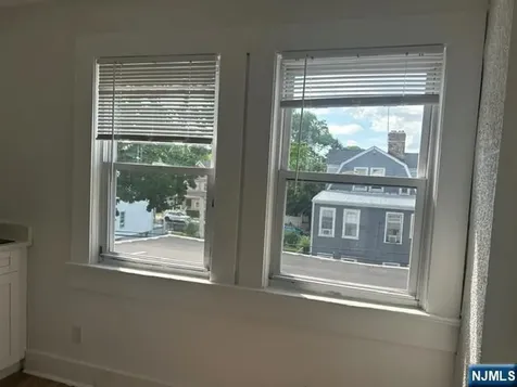 233 Clinton Street East Orange NJ 07018