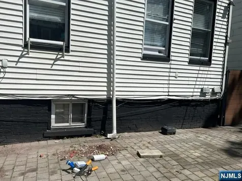 233 Clinton Street East Orange NJ 07018