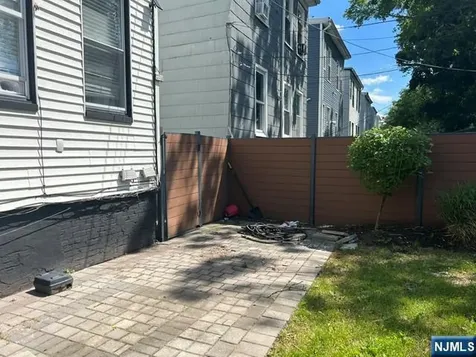 233 Clinton Street East Orange NJ 07018