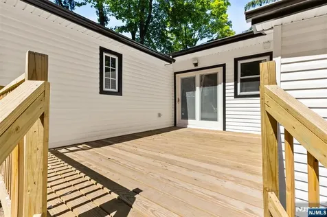 137 Myrtle Avenue Allendale NJ 07401