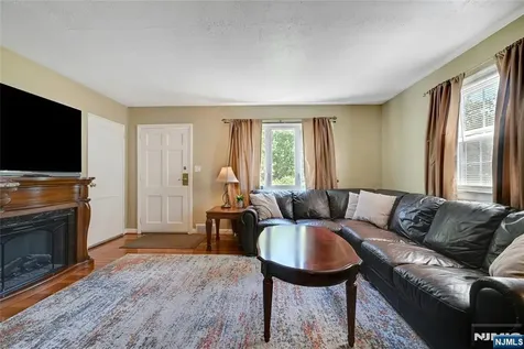 85 Edison Street Clifton NJ 07013