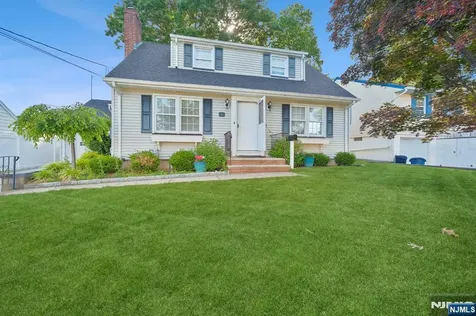 36 Woodside Avenue Hawthorne NJ 07506