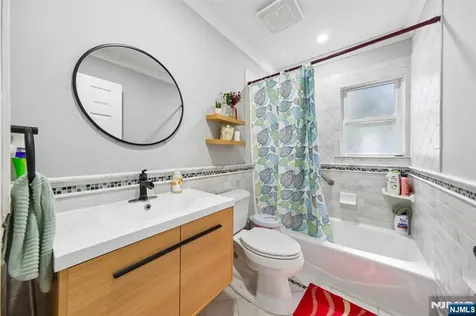 36 Woodside Avenue Hawthorne NJ 07506