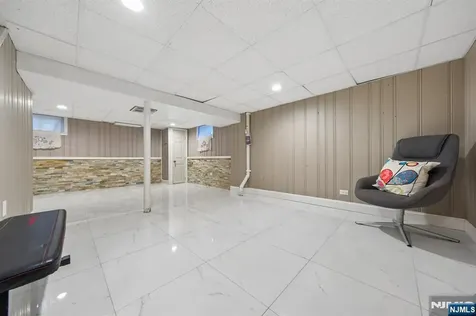 36 Woodside Avenue Hawthorne NJ 07506